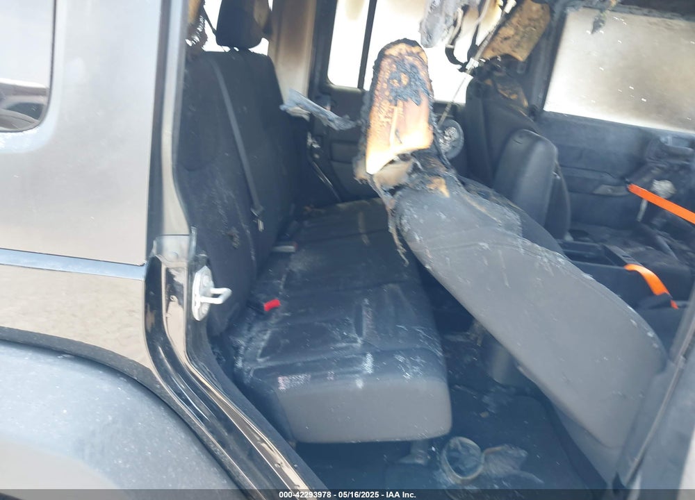 2015 JEEP WRANGLER UNLIMITED SPORT VIN: 1C4BJWDG5FL745527