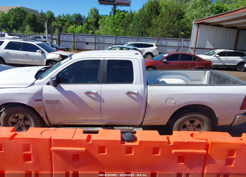 2016 RAM 1500 VIN: 1C6RR6GT0GS240719