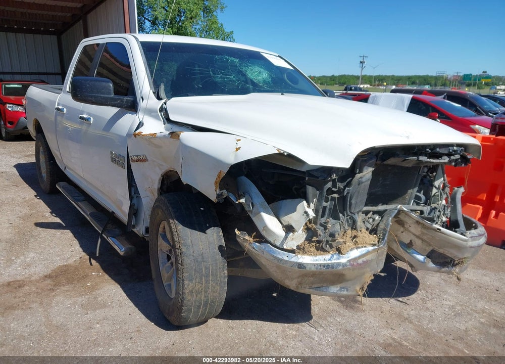2016 RAM 1500 VIN: 1C6RR6GT0GS240719