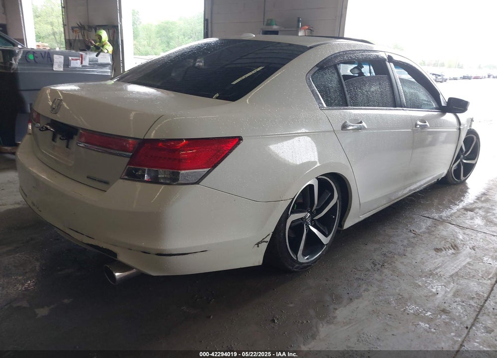2008 HONDA ACCORD VIN: 1HGCP36818A030817