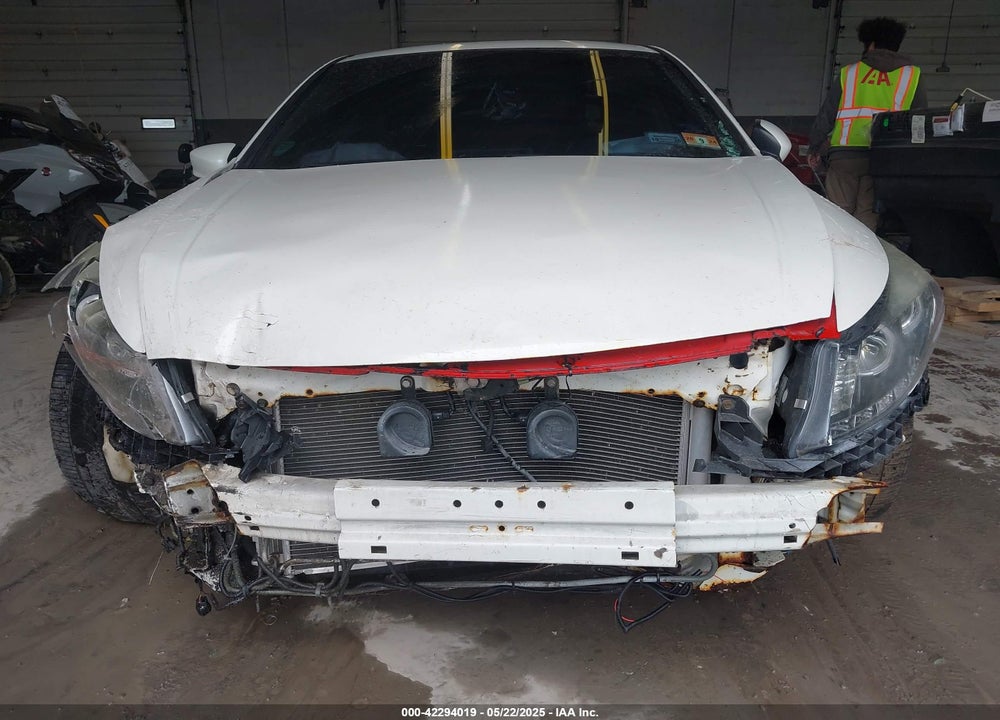 2008 HONDA ACCORD VIN: 1HGCP36818A030817