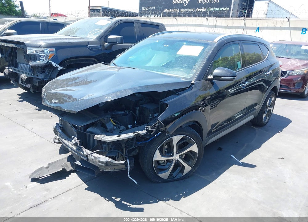 2017 HYUNDAI TUCSON LIMITED VIN: KM8J33A26HU373427