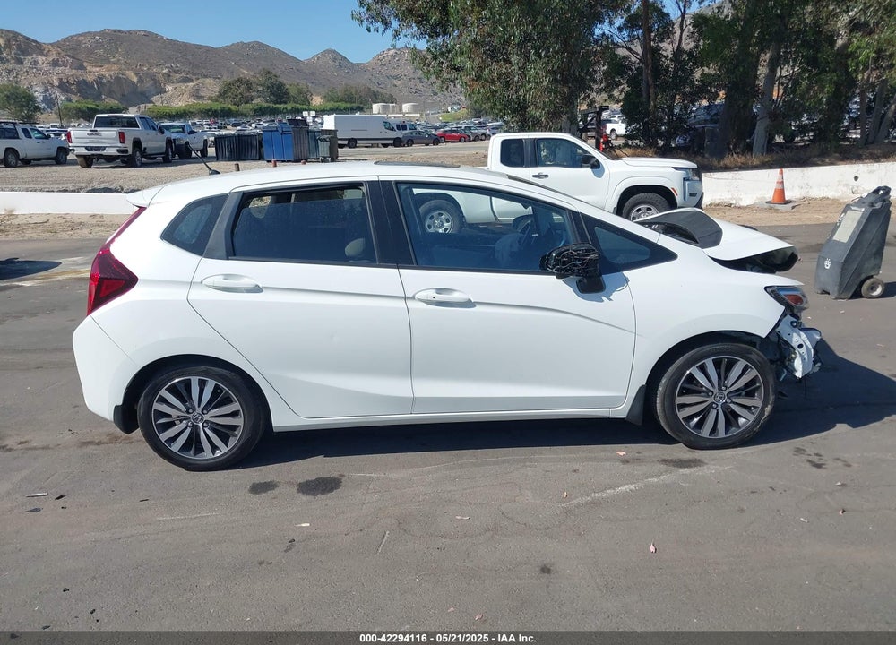2017 HONDA FIT VIN: JHMGK5H71HS014706