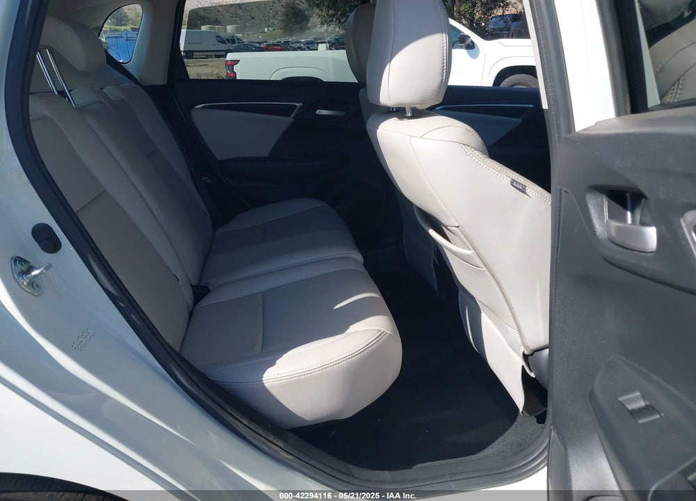 2017 HONDA FIT VIN: JHMGK5H71HS014706