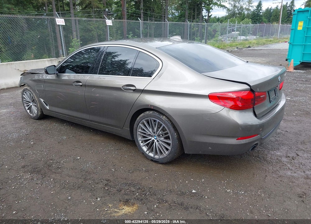 2018 BMW 530E VIN: WBAJA9C59JB250918