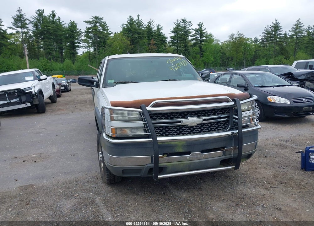 2005 CHEVROLET SILVERADO 2500HD VIN: 1GCHC23U25F822405