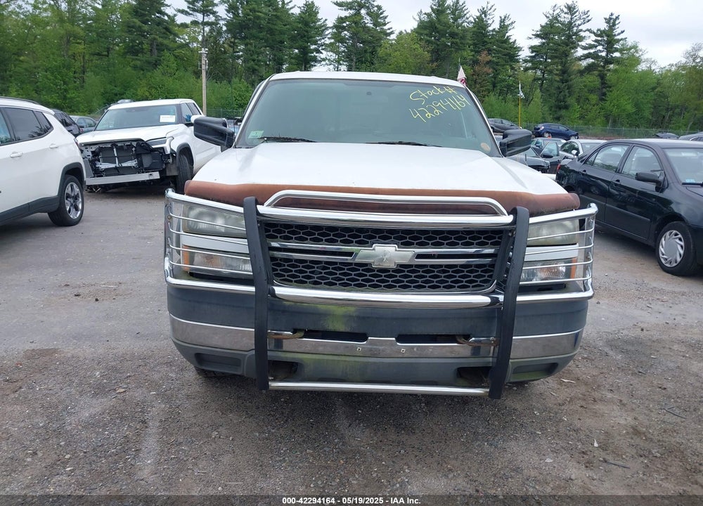2005 CHEVROLET SILVERADO 2500HD VIN: 1GCHC23U25F822405