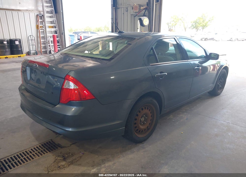 2011 FORD FUSION VIN: 3FAHP0HA7BR260125