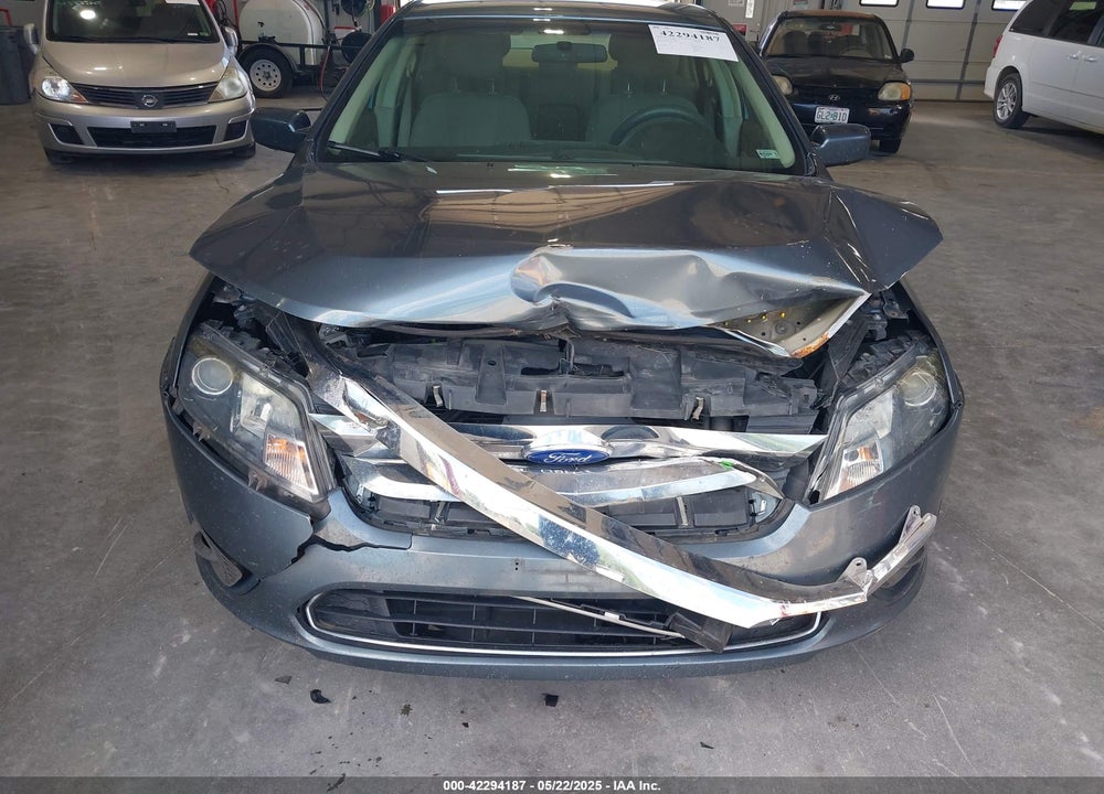 2011 FORD FUSION VIN: 3FAHP0HA7BR260125