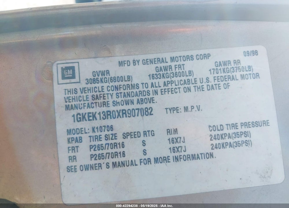 1999 GMC YUKON DENALI VIN: 1GKEK13R0XR907082