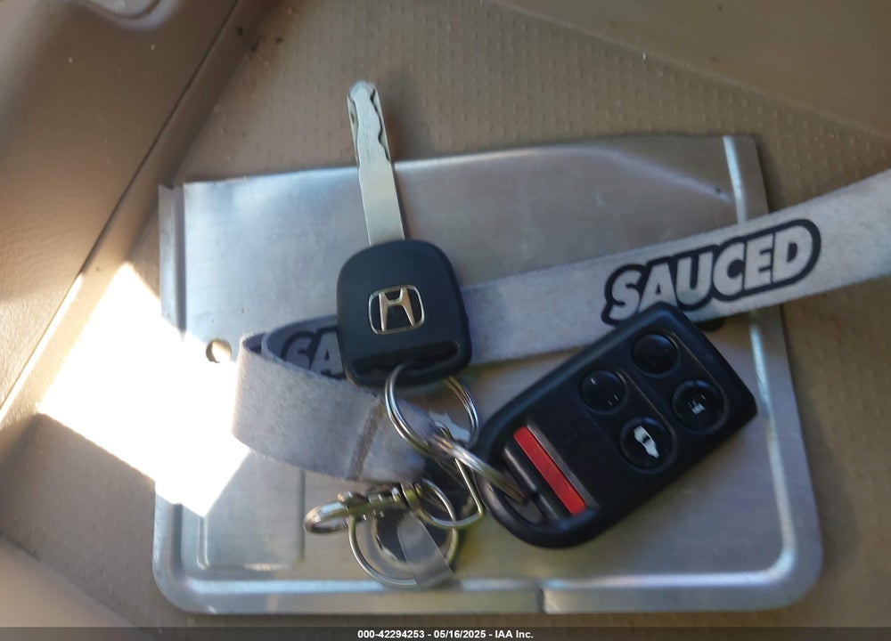 2005 HONDA ODYSSEY EX VIN: 5FNRL38445B401163