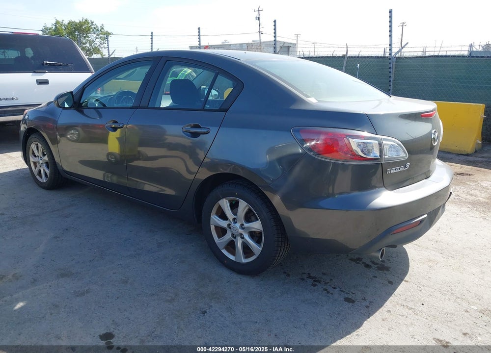 2011 MAZDA MAZDA3 VIN: JM1BL1VG1B1901399
