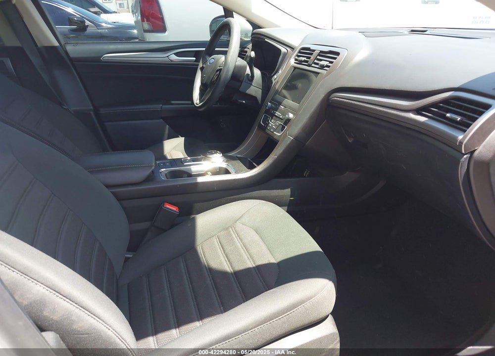 2020 FORD FUSION HYBRID SE VIN: 3FA6P0LUXLR253227