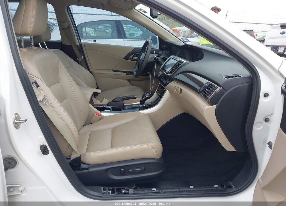 2017 HONDA ACCORD EX-L VIN: 1HGCR2F80HA091886