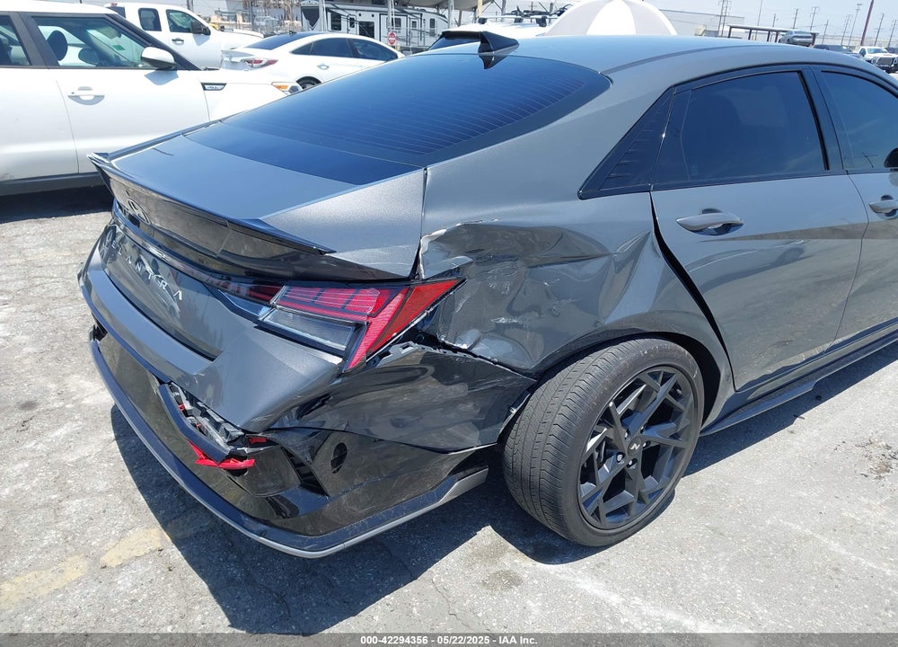 2024 HYUNDAI ELANTRA VIN: KMHLR4DF7RU813460