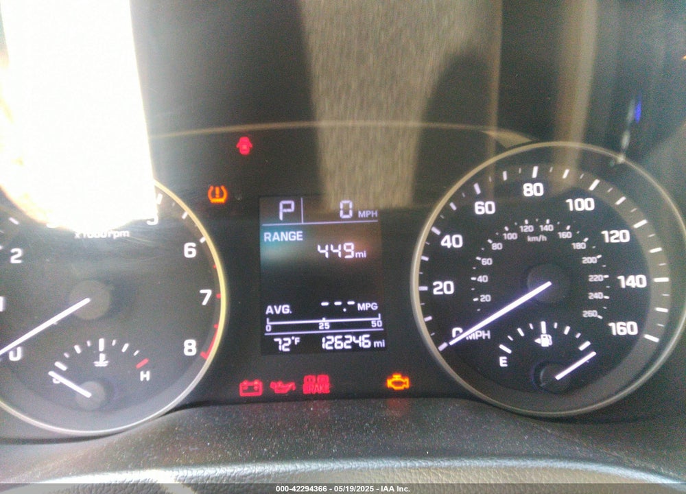 2017 HYUNDAI ELANTRA VIN: 5NPD74LF6HH166090