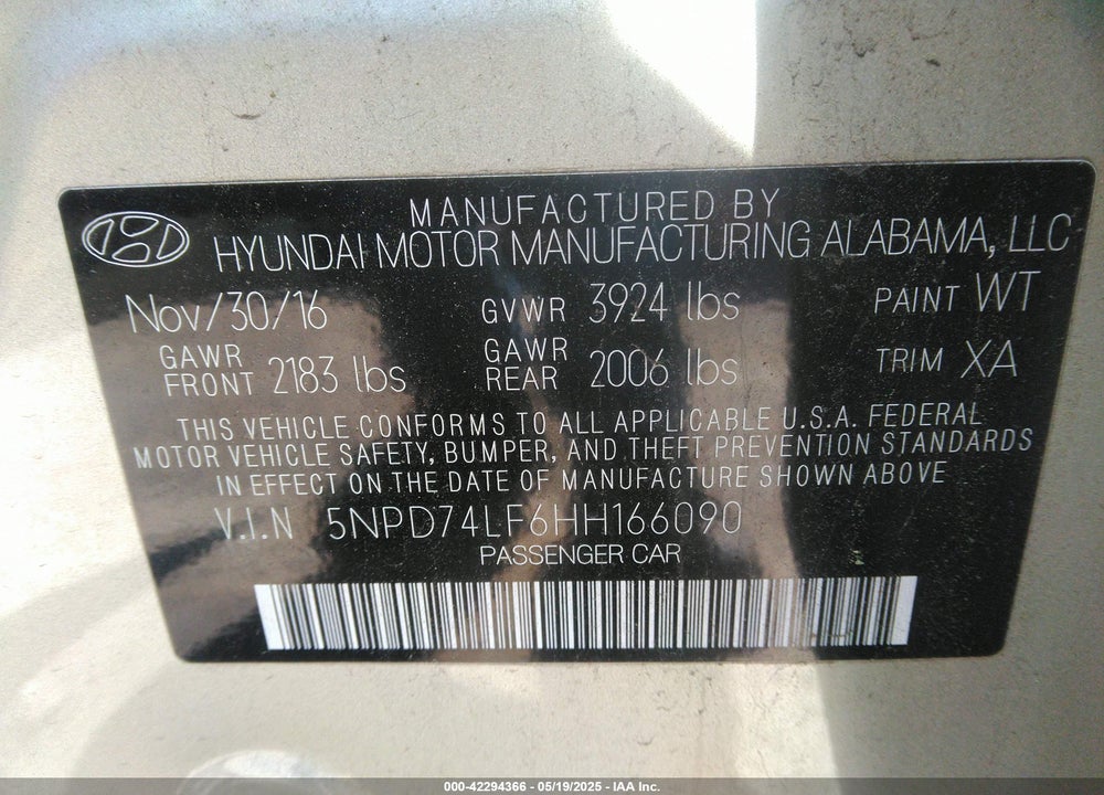 2017 HYUNDAI ELANTRA VIN: 5NPD74LF6HH166090
