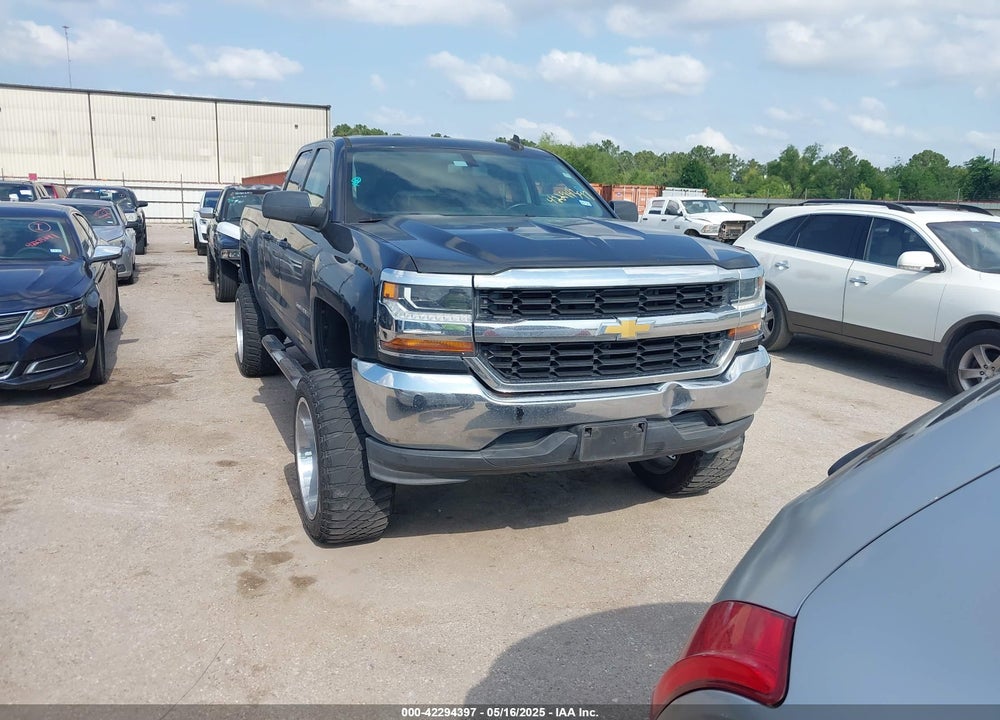 2018 CHEVROLET SILVERADO 1500 1LT VIN: 1GCRCREC4JZ154066
