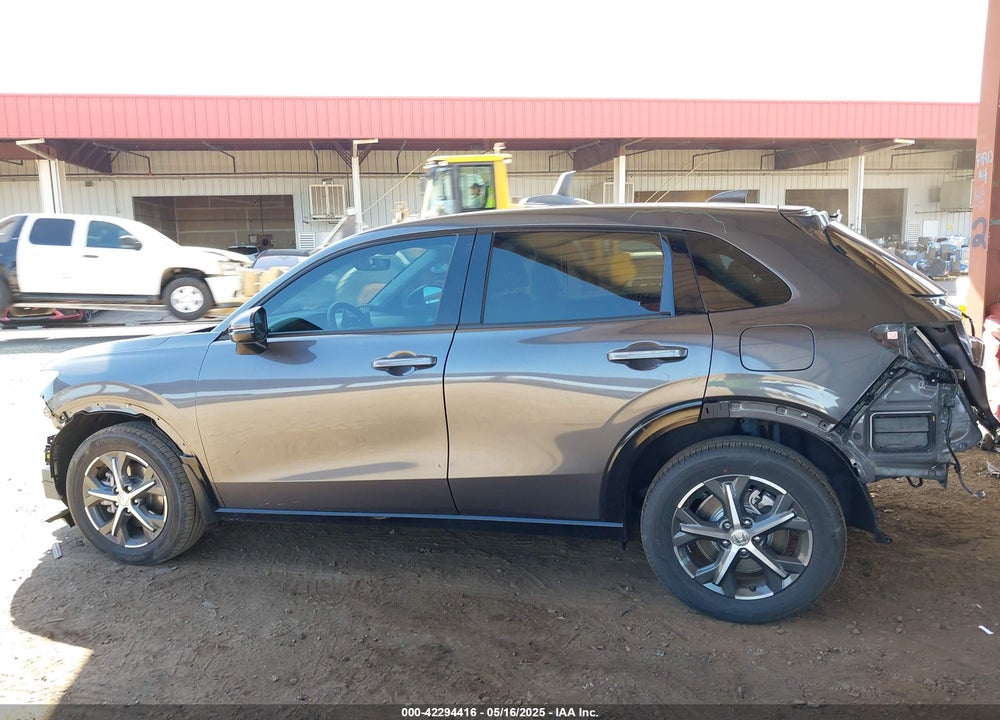2025 HONDA HR-V VIN: 3CZRZ1H77SM720443