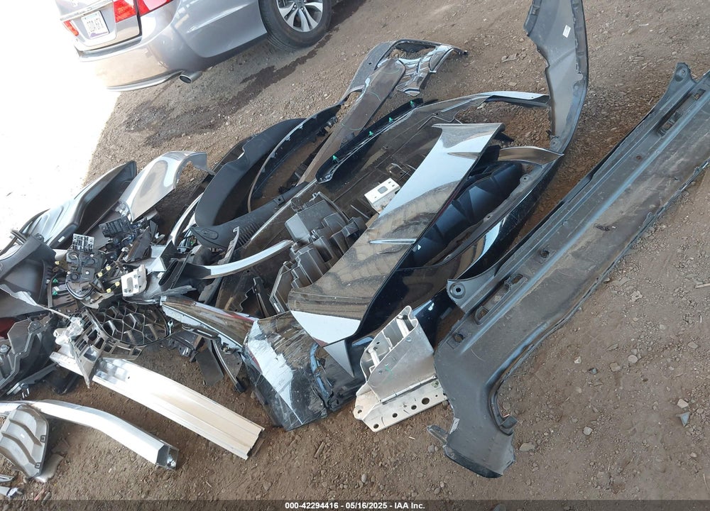 2025 HONDA HR-V VIN: 3CZRZ1H77SM720443