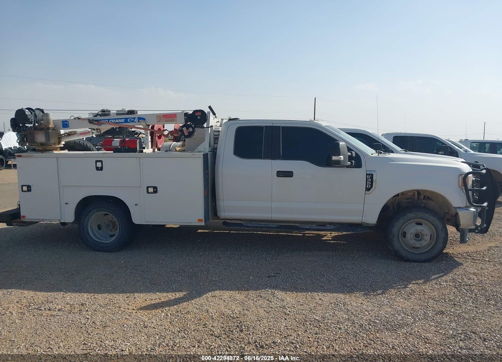 2020 FORD F-350 CHASSIS XL VIN: 1FD8X3H65LEC56601