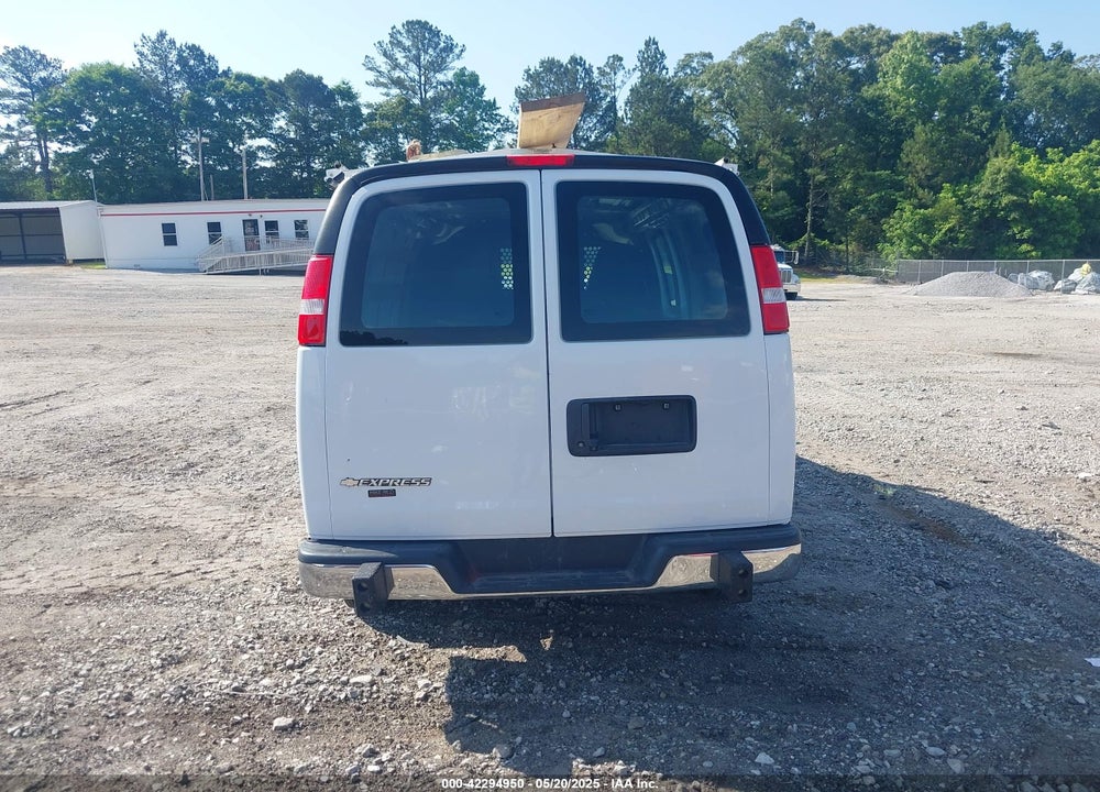 2022 CHEVROLET EXPRESS CARGO RWD 2500 REGULAR WHEELBASE WT VIN: 1GCWGAF75N1203256
