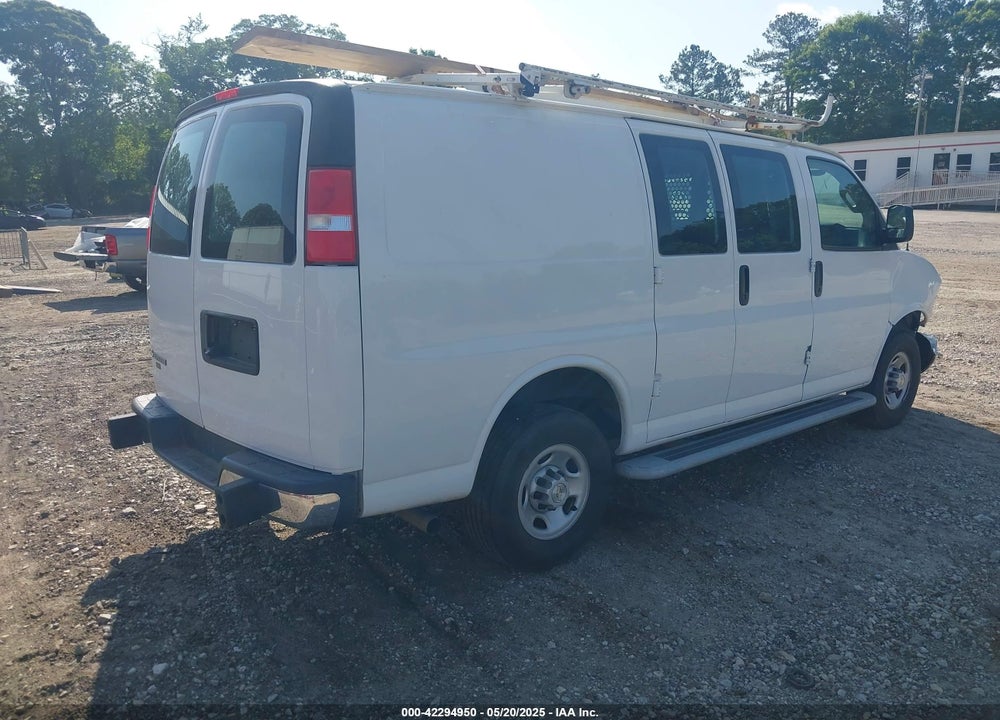 2022 CHEVROLET EXPRESS CARGO RWD 2500 REGULAR WHEELBASE WT VIN: 1GCWGAF75N1203256