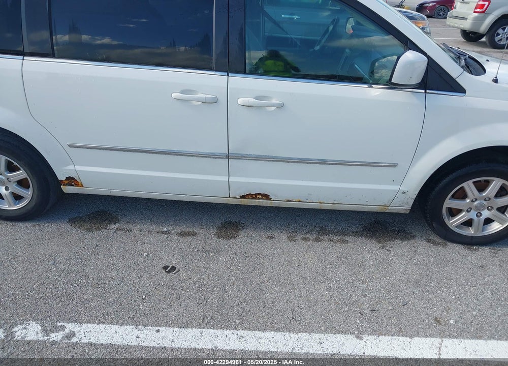 2009 CHRYSLER TOWN & COUNTRY TOURING VIN: 2A8HR54149R678738