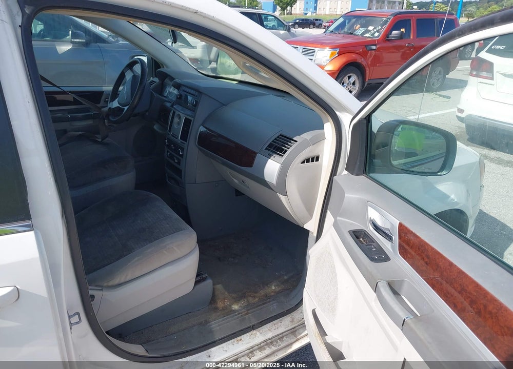 2009 CHRYSLER TOWN & COUNTRY TOURING VIN: 2A8HR54149R678738