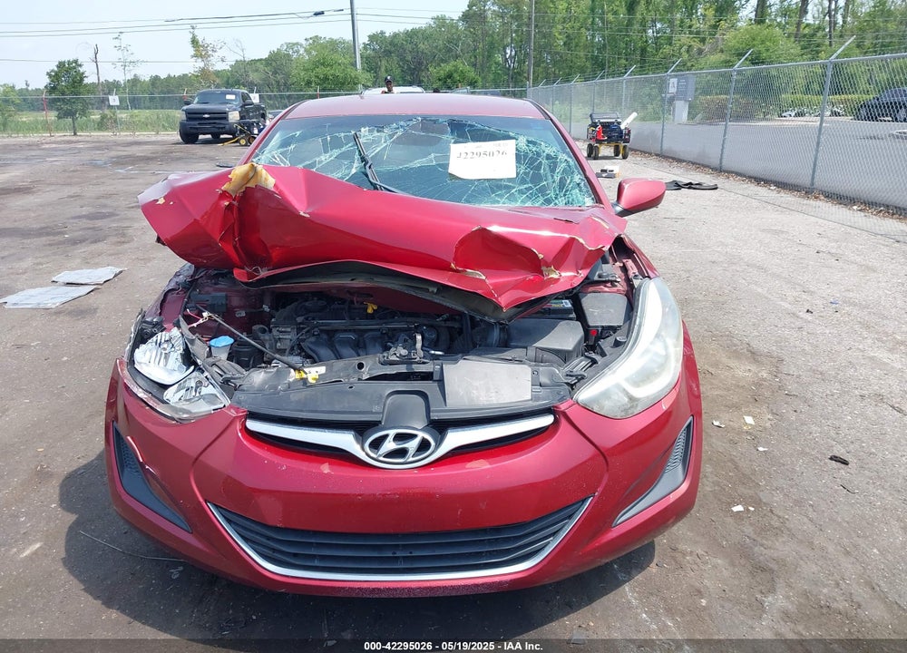 2014 HYUNDAI ELANTRA VIN: 5NPDH4AE3EH541016