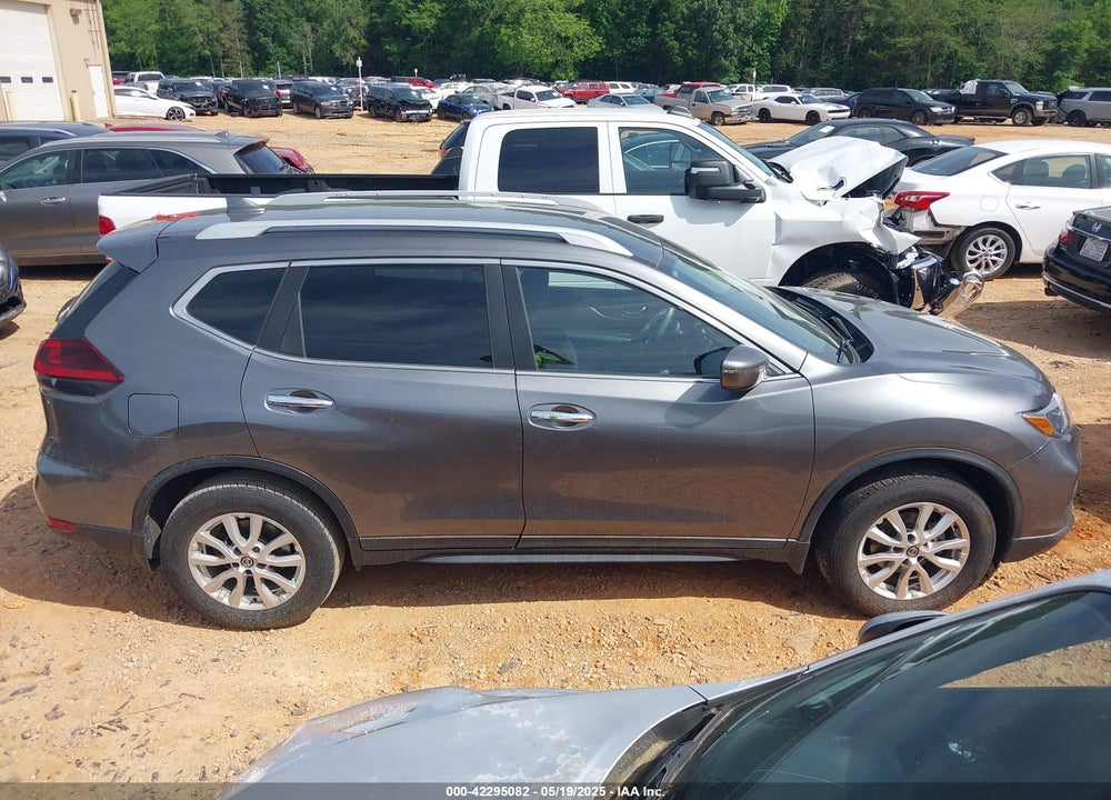 2019 NISSAN ROGUE VIN: 5N1AT2MV2KC720670