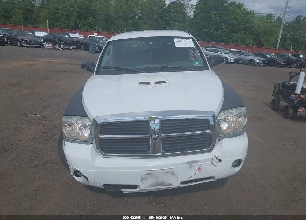2005 DODGE DAKOTA SLT VIN: 1D7HW48N45S153653