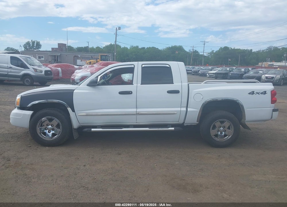 2005 DODGE DAKOTA SLT VIN: 1D7HW48N45S153653
