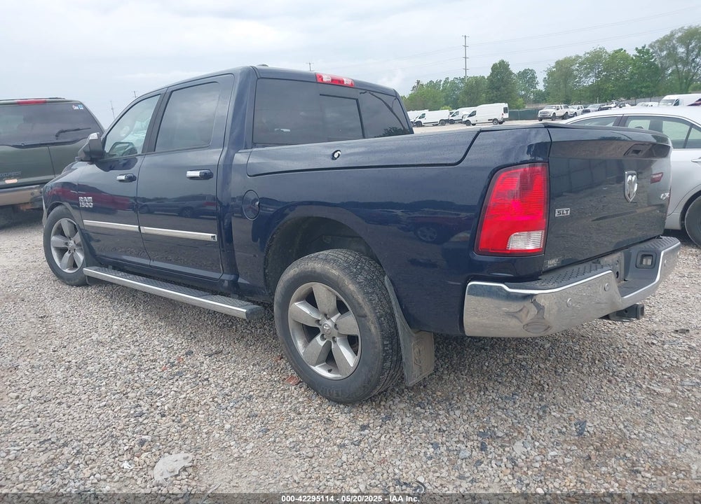 2015 RAM 1500 VIN: 1C6RR7LG8FS628634
