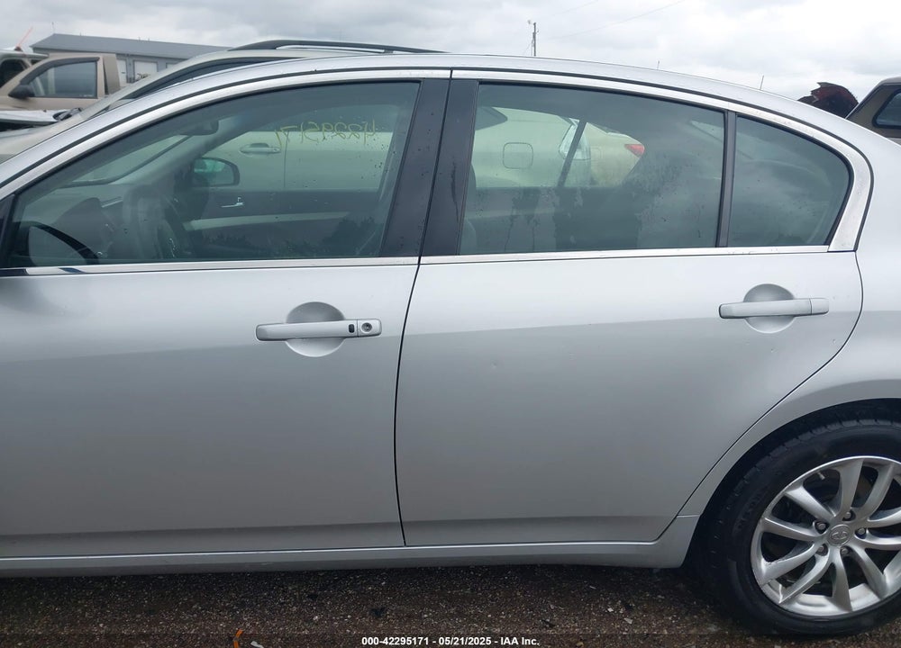 2007 INFINITI G35X VIN: JNKBV61F27M821313