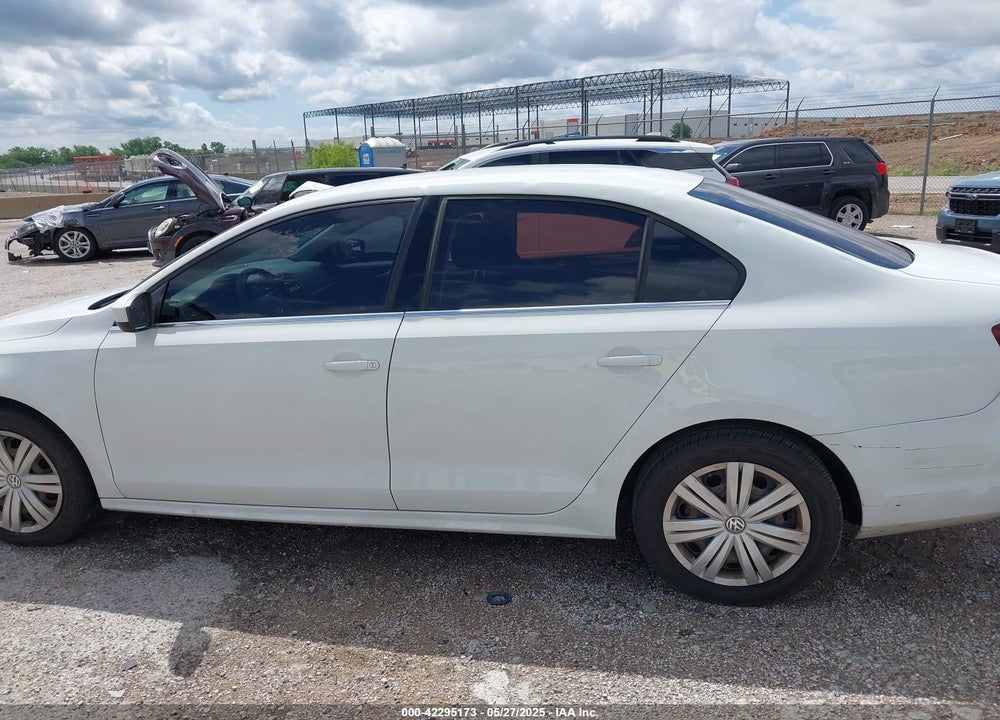 2017 VOLKSWAGEN JETTA VIN: 3VW2B7AJ4HM230472