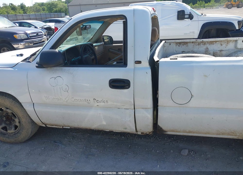 2001 GMC SIERRA 1500 SL VIN: 1GTEC14W01Z226330