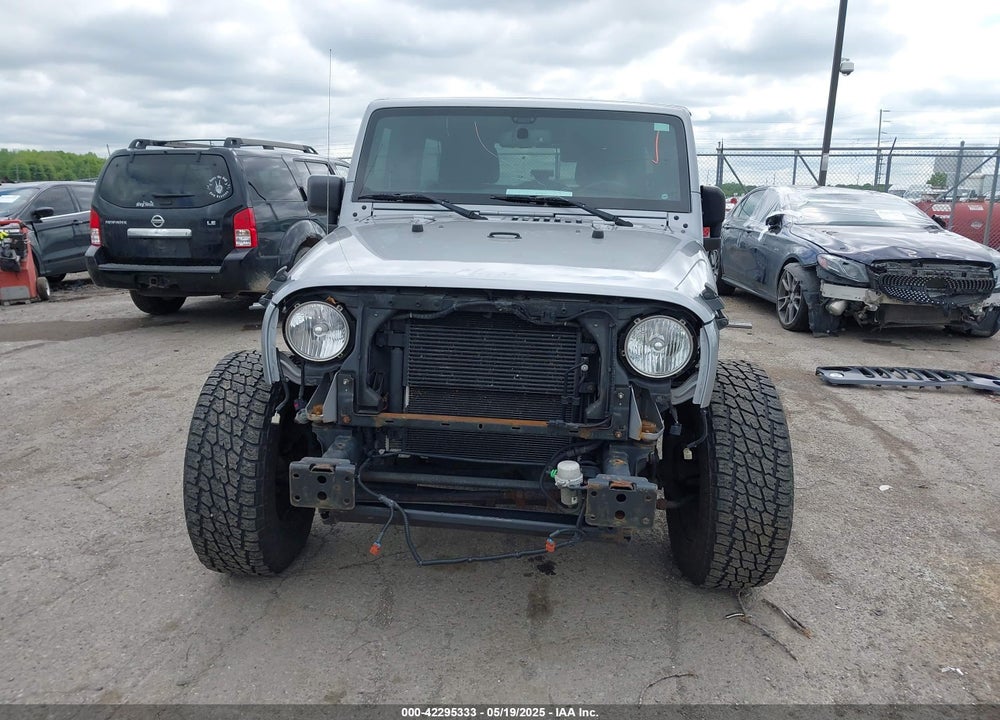 2016 JEEP WRANGLER UNLIMITED SPORT VIN: 1C4BJWDG0GL142311