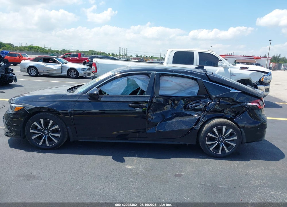 2024 HONDA CIVIC VIN: 19XFL1H70RE017720