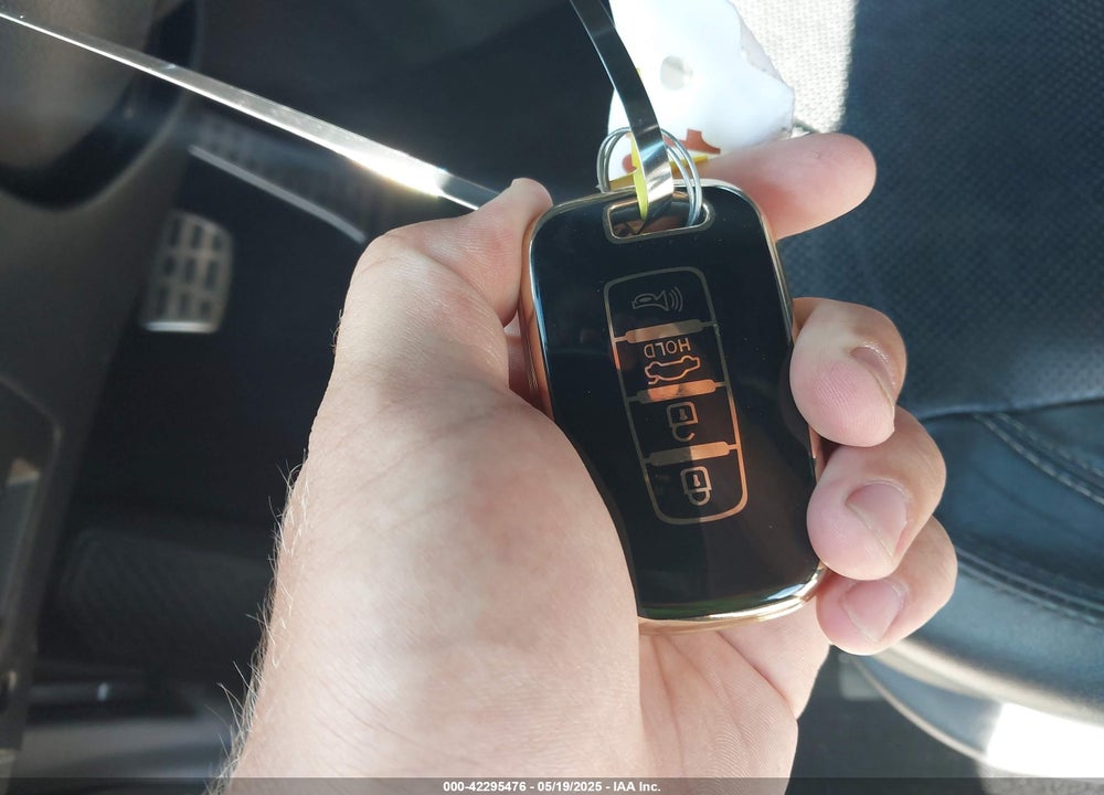 2013 KIA OPTIMA VIN: 5XXGR4A66DG094565