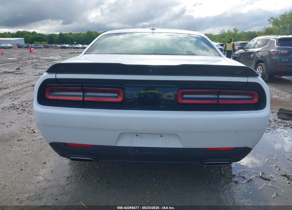 2022 DODGE CHALLENGER SXT AWD VIN: 2C3CDZGGXNH238891