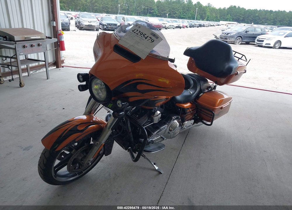 2014 HARLEY-DAVIDSON FLHX STREET GLIDE VIN: 1HD1KBM16EB602859