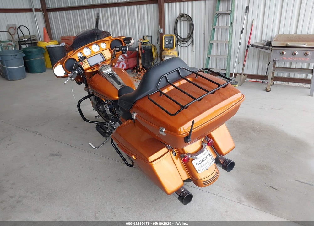 2014 HARLEY-DAVIDSON FLHX STREET GLIDE VIN: 1HD1KBM16EB602859