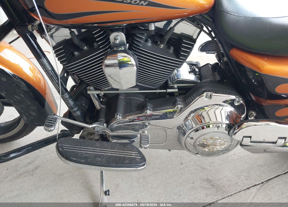 2014 HARLEY-DAVIDSON FLHX STREET GLIDE VIN: 1HD1KBM16EB602859