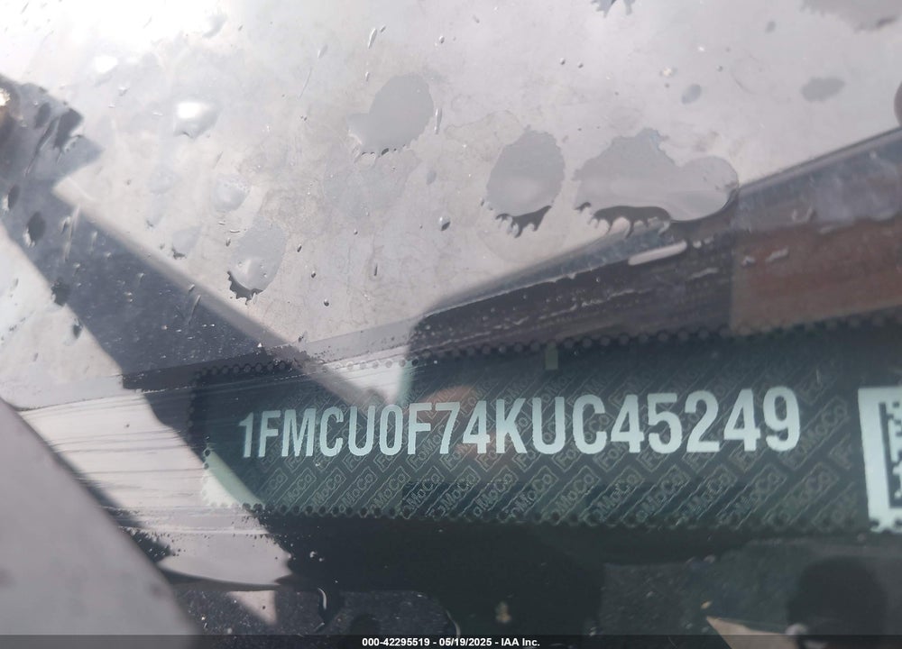 2019 FORD ESCAPE VIN: 1FMCU0F74KUC45249