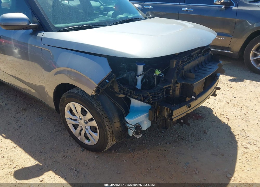 2023 KIA SOUL VIN: KNDJ23AU9P7845786