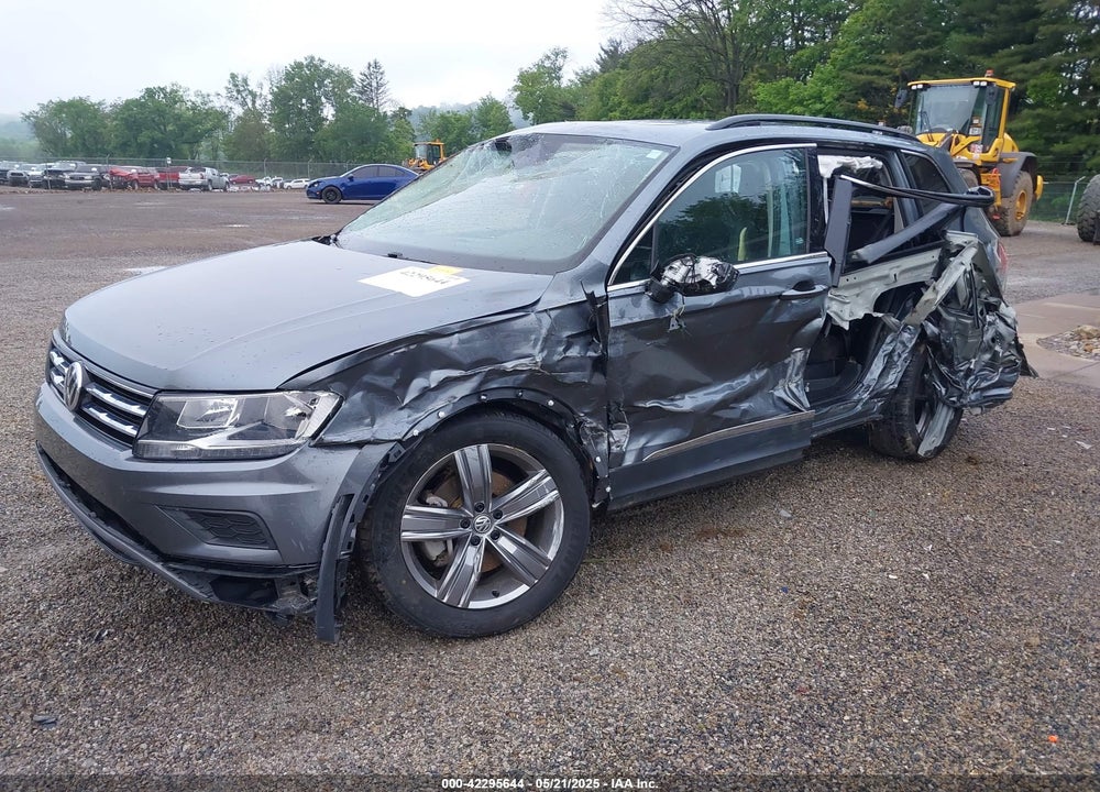 2021 VOLKSWAGEN TIGUAN VIN: 3VV2B7AXXMM070228