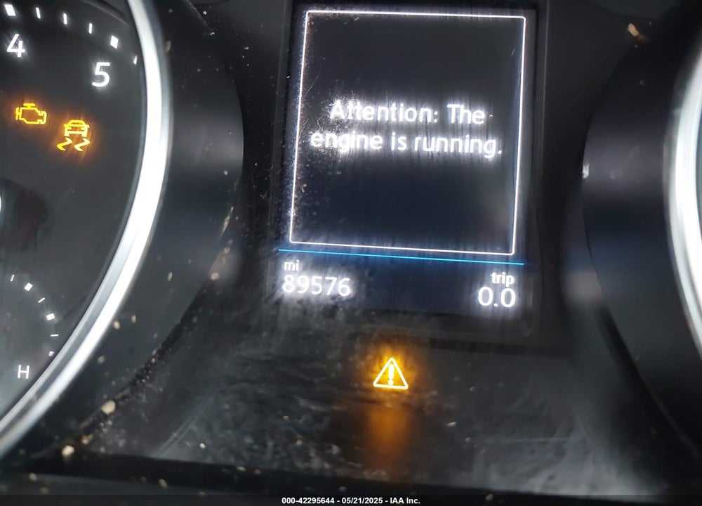 2021 VOLKSWAGEN TIGUAN VIN: 3VV2B7AXXMM070228