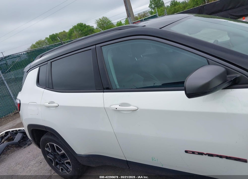 2020 JEEP COMPASS VIN: 3C4NJDDB8LT195584