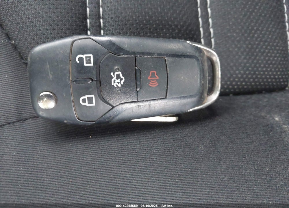2015 FORD FUSION SE VIN: 1FA6P0H74F5127195